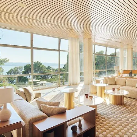 Bluesun Maestral