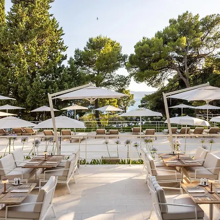 فندق Bluesun Maestral بريلا