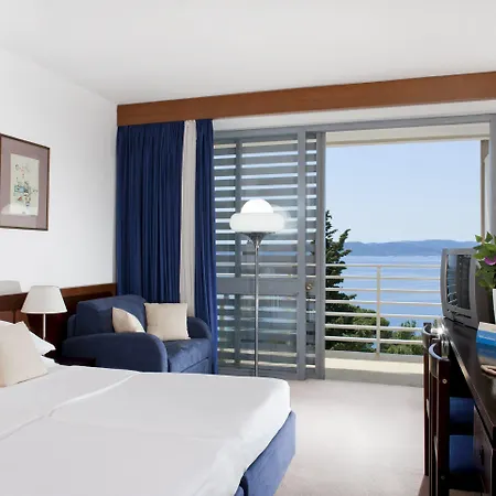 Bluesun Maestral 4* بريلا