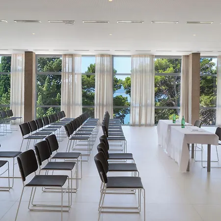 فندق Bluesun Maestral بريلا