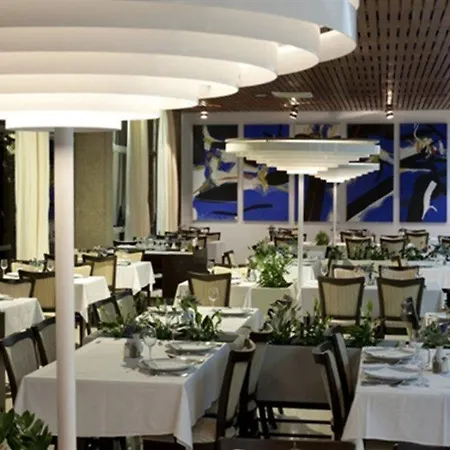Hotel Bluesun Maestral 4*