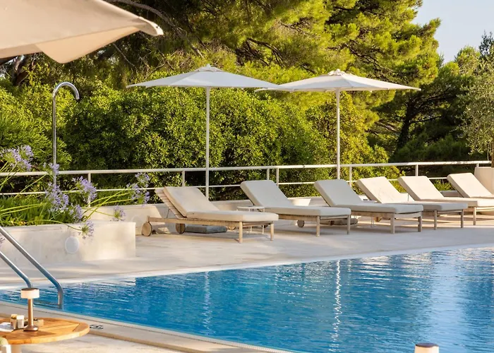 Bluesun Maestral Брела