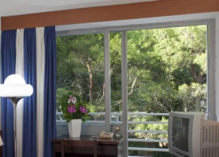 Bluesun Maestral Отель 4*