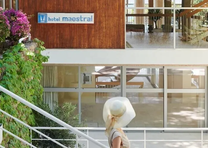 Отель Bluesun Maestral Брела